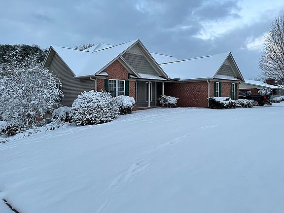 4th image of 1031 Hickory View Dr