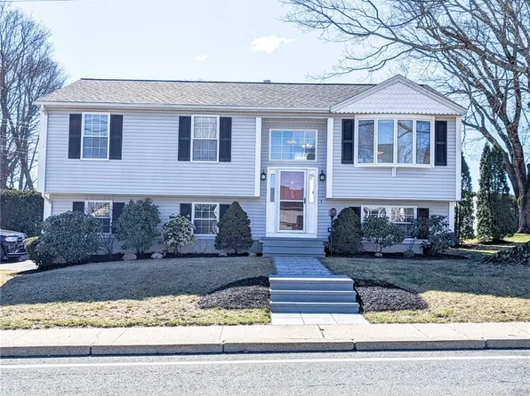 152 Borden Ave, Johnston, RI 02919