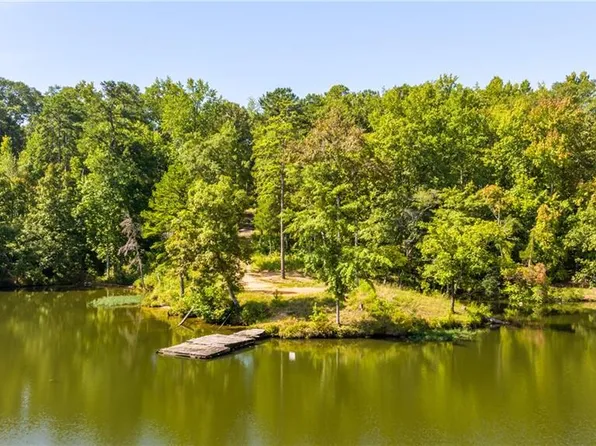 1374 Lee Road 380, Valley, AL 36854