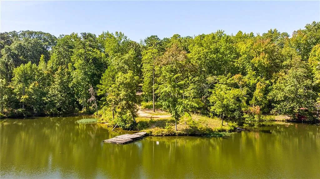 1374 Lee Road 380 photo 1