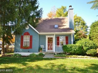 910 Boxwood Dr, Hampstead, MD 21074