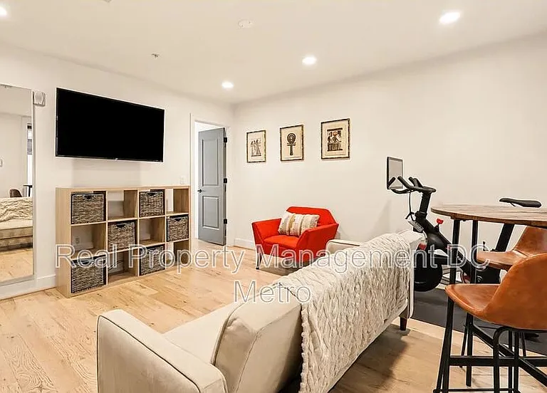 811 Upshur St NW #1 — Photo 1