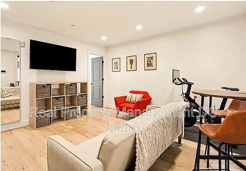 811 Upshur St NW #1 Photo 1