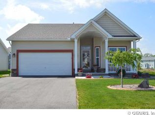 63 Falkirk Pl, Rochester, NY 14612