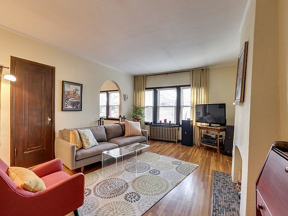 2nd image of 3948 1st Ave S APT 203
