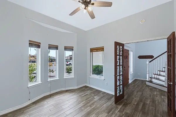4 bed, 2433 sqft, $3,500 — Photo 3