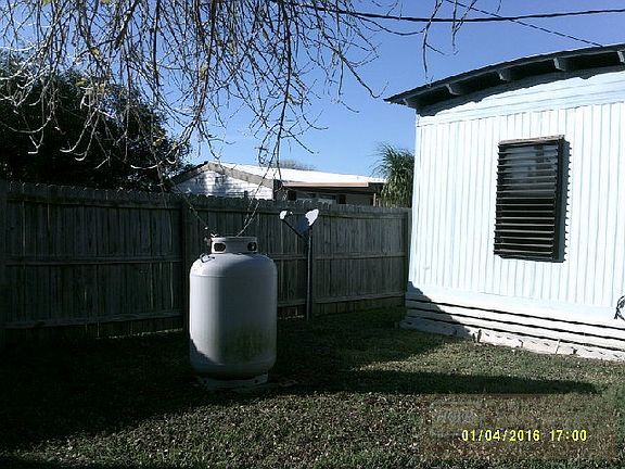 4th image of 221 Cooper Ln