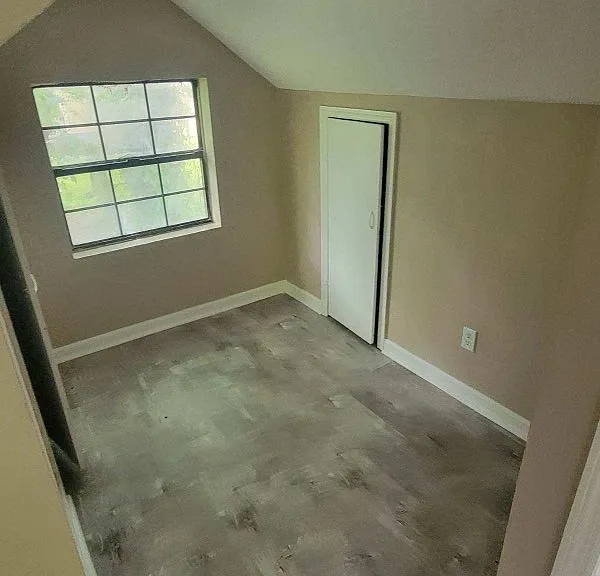 1810 N Chamberlain Ave #6 — Photo 2