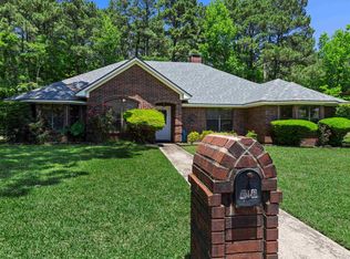 506 Pecan Ct, Jefferson, TX 75657