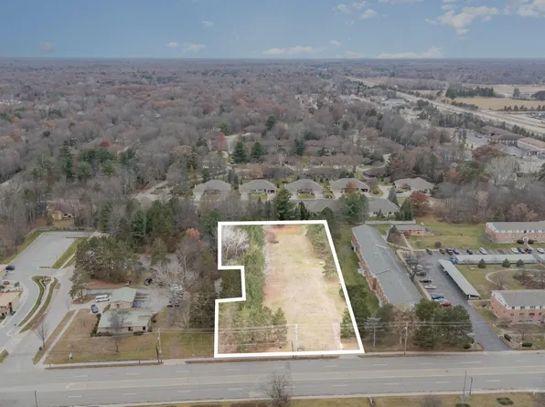 6103 Eastman Ave, Midland, MI 48640