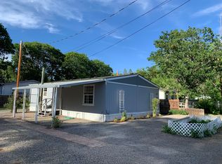 165 Williams Ln, Shady Cove, OR