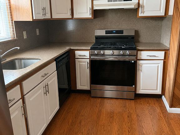 5th image of 932 Alden Drive