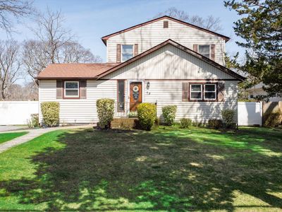 57 Elmwood Avenue, Selden, NY, 11784