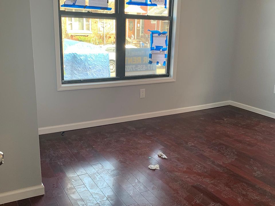 1st image of 2548 98th St #3