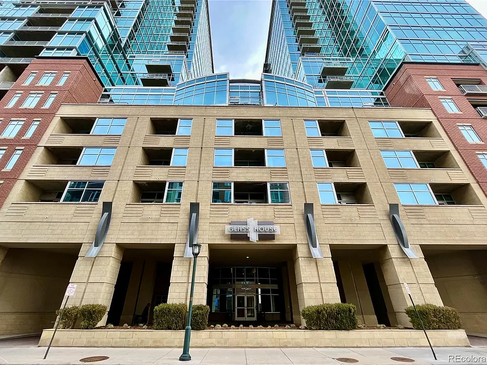 1700 Bassett St #2316