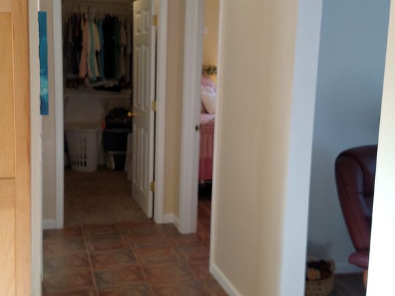 5th image of 3857 Kehoe Dr NE