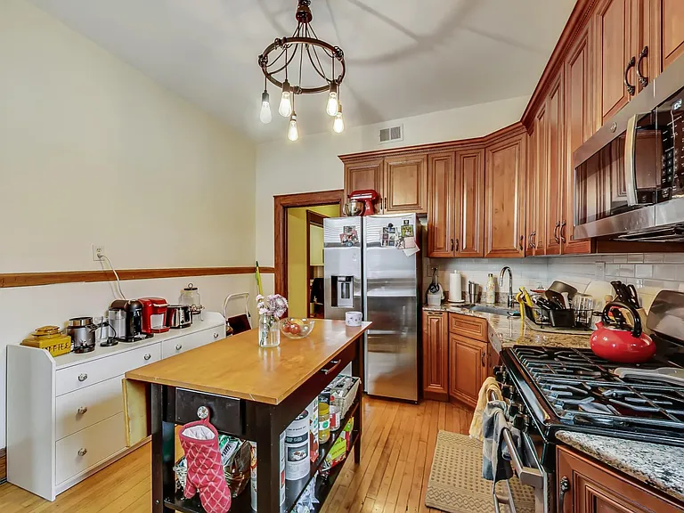 852 W Oakdale Ave #2 — Photo 13