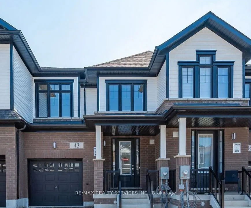 43 Freedom Cres