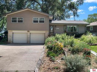 20607 Flavin St, Elkhorn, NE 68022