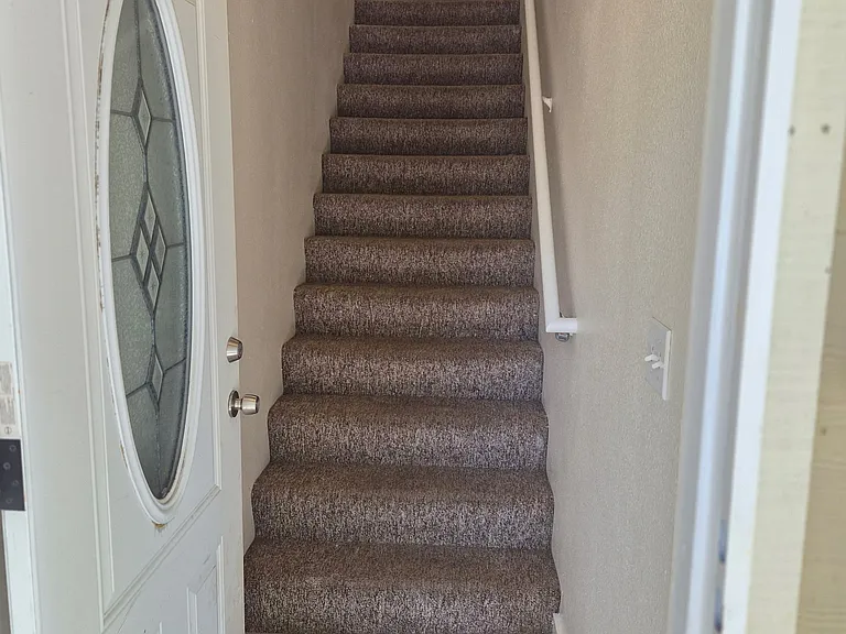 801 Linden St — Photo 2