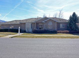 2088 N Kingston Rd, Farmington, UT 84025