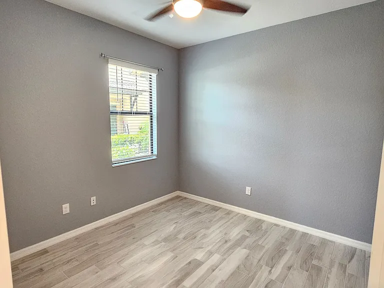 10027 Crooked Creek Dr #101 — Photo 34