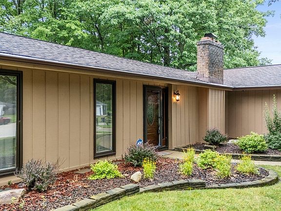 5th image of 16670 Aspen Cir