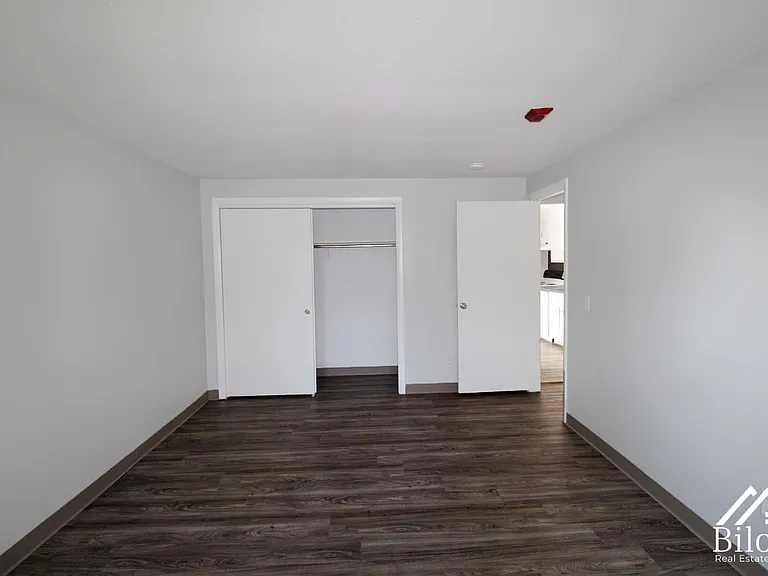 Hillside Terrace Apartments — Photo 184