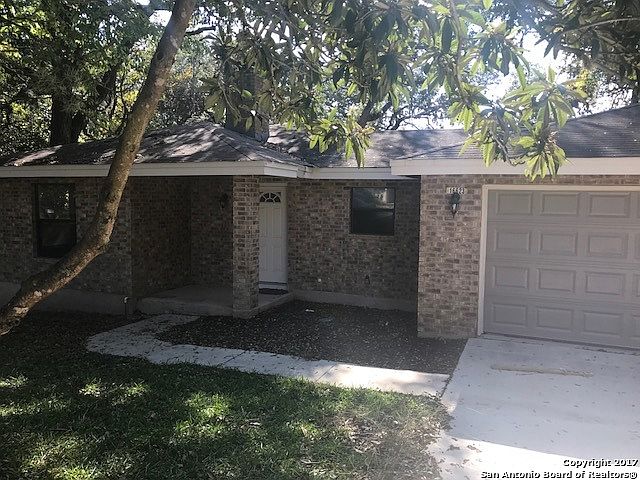 1st image of 16623 Springhill Dr
