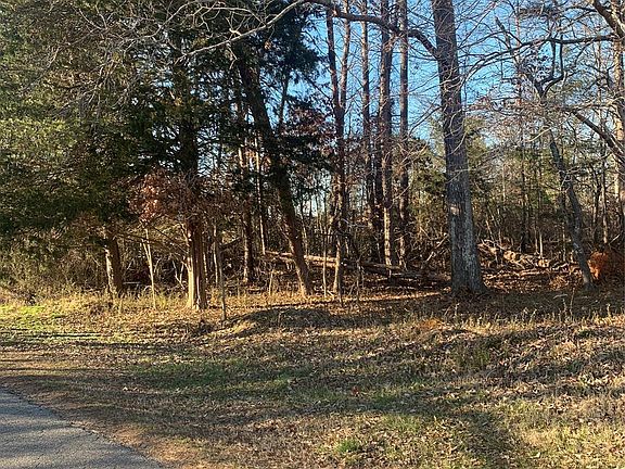 4th image of 3016 44th Avenue Ln NE