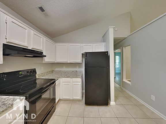 3rd image of 9625 Farmridge Ln