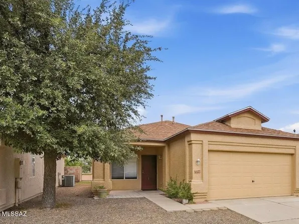 7704 S Trumpet Vine Ave, Tucson, AZ 85747