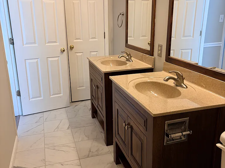 423 Flower Dr — Photo 13
