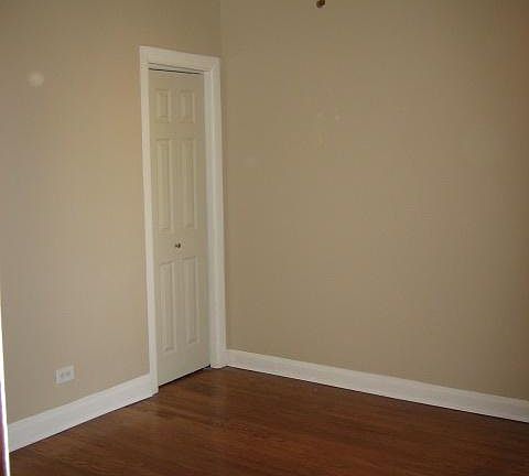 4th image of 3007 N Albany Ave