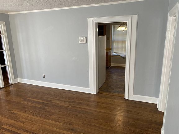 5th image of 3790 Kearney Ave
