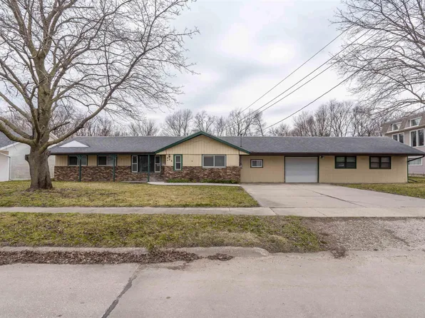 906 Jones Rd, Evansdale, IA 50707