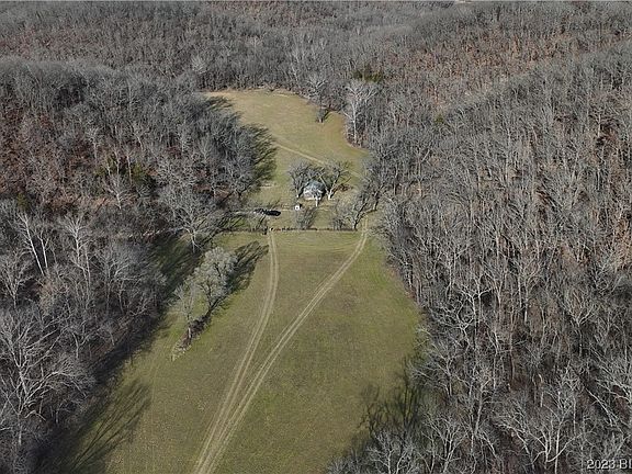 2nd image of 1703 Cyrus Dr