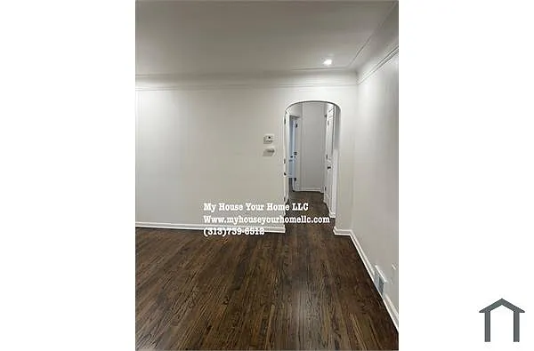 Building Photo - 9540 Evergreen Ave #NA
