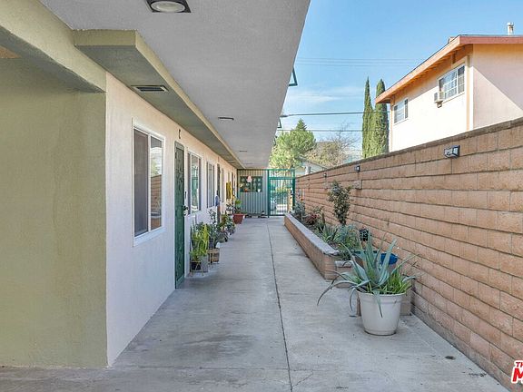 3rd image of 6522 Bear Ave