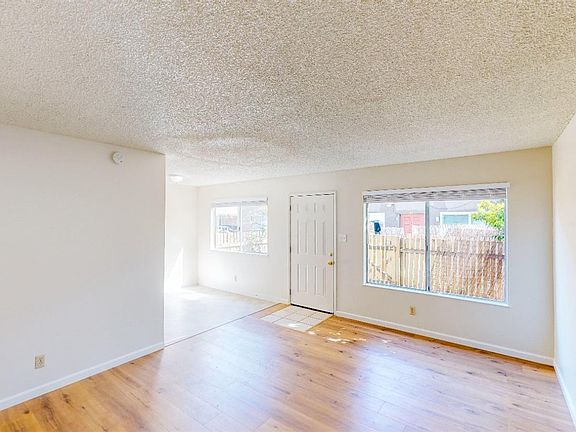 5th image of 102 Laws Avenue