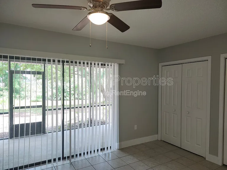 310 Mayfair Pl SW — Photo 9
