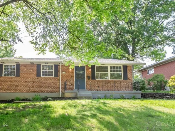 673 Karnak Ct, Cincinnati, OH 45233