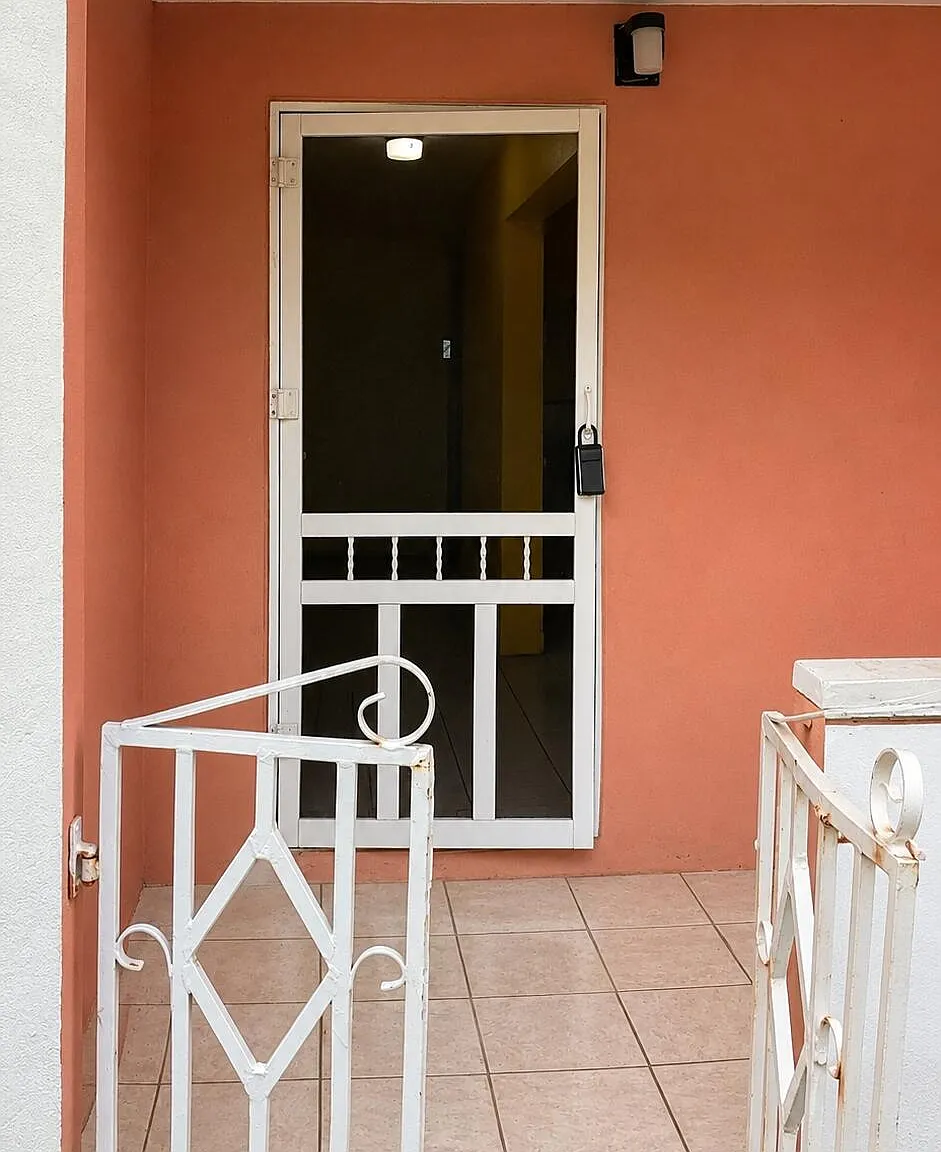 2 bed, $2,250 — Photo 3