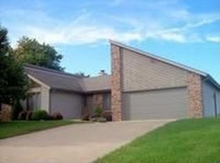 701 Dogwood Dr, Kirksville, MO 63501