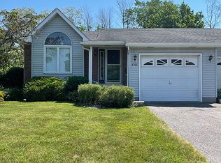 4165 Victorian Dr, Hamburg, NY 14075