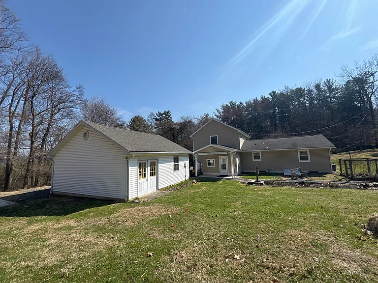 3676 Lower Saucon Rd — Photo 6