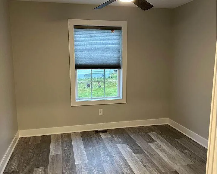 8195 Lake Pleasant Rd — Photo 12
