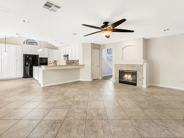 1733 Tesara Vista Pl — Photo 15