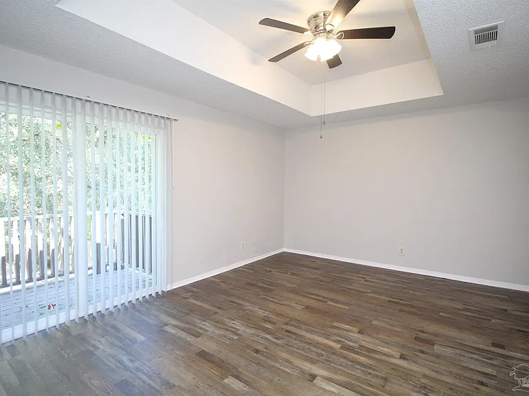 7225 Dogwood Terrace Dr — Photo 16
