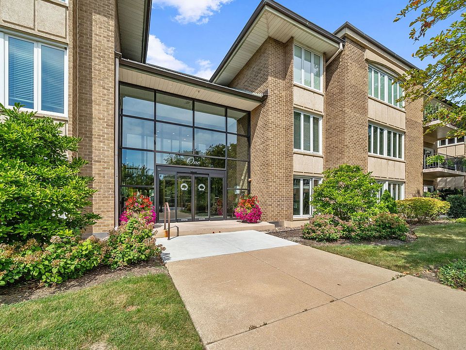 1st image of 1 Oak Brook Club Dr APT B303